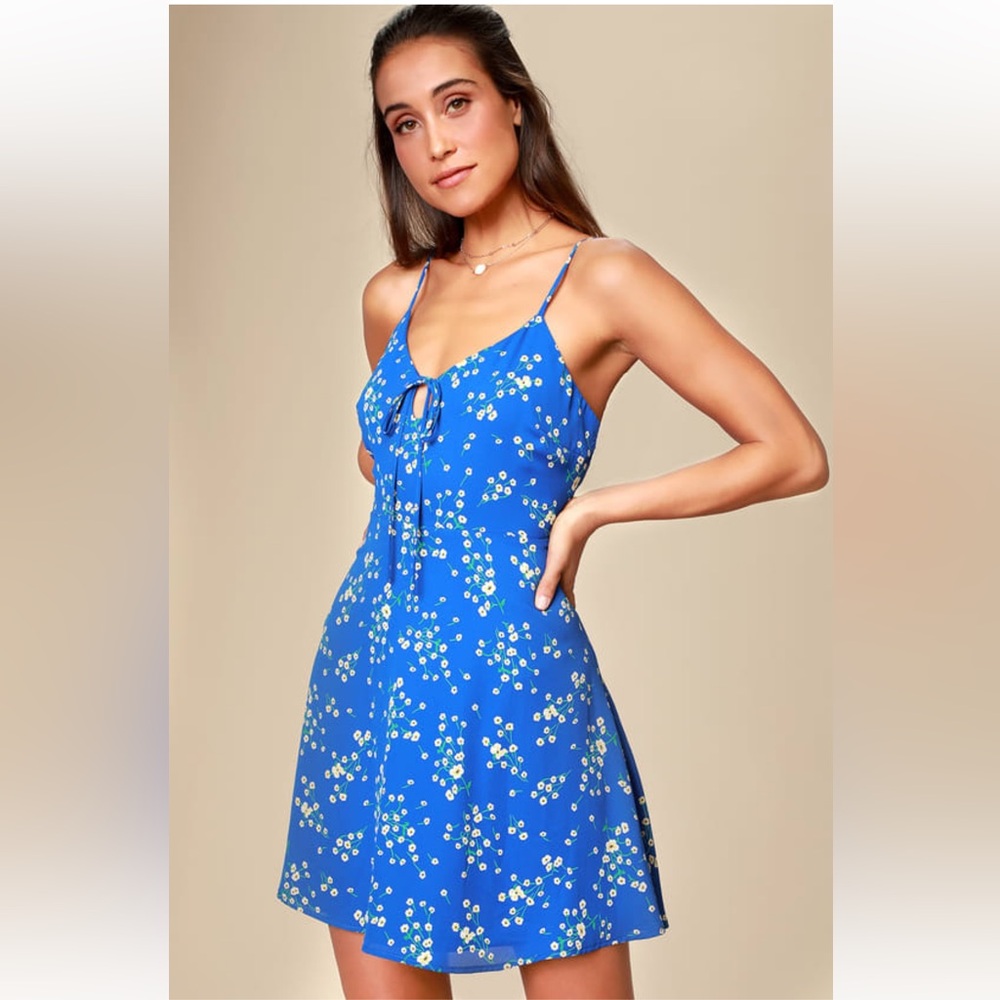 Lulus Adalaide Royal Blue Floral Print Keyhole Skater Dress